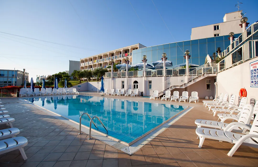 Hotel Istra Plava Laguna-1